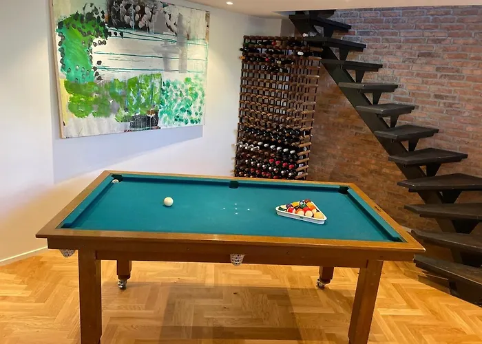 Luxurious 143 Sqm In *